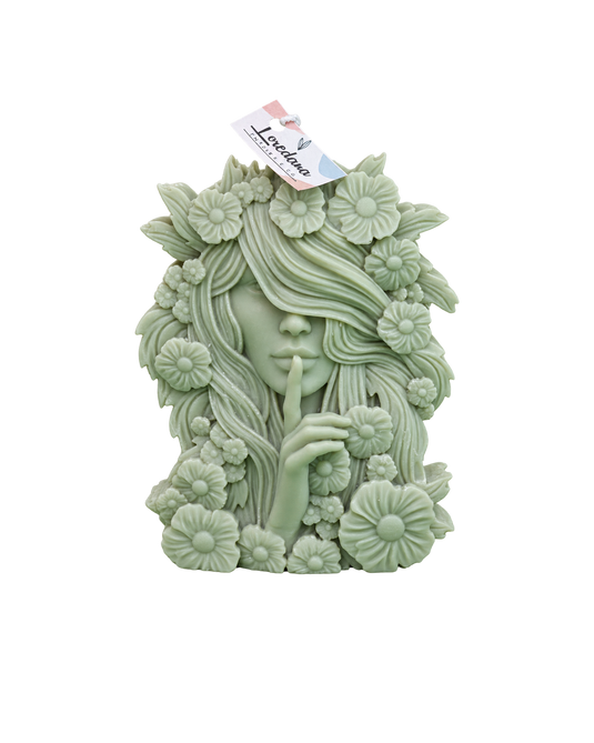 Translation missing: fr.Le Secret — Vert sauge — femme fleurie en bas-relief, cire vert sauge, bougie artisanale Loredana Candles