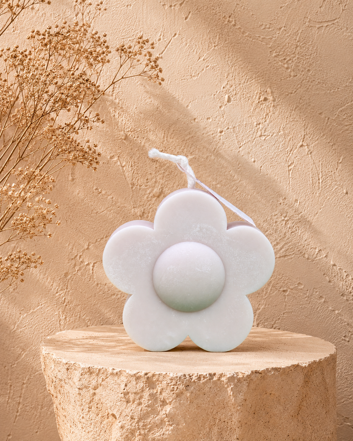 Translation missing: fr.Fleur rétro — Blanc, bougie sculptée artisanale Loredana Candles